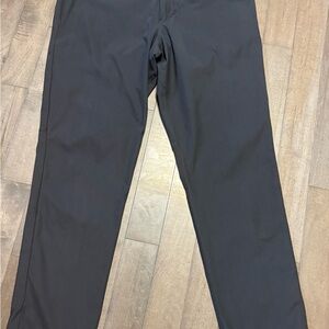 Lululemon ABC Pants Men’s 38x32 Dark Gray Warpstreme Classic Fit Zipper Pocket